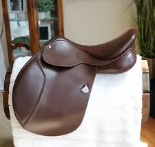 16.5” Bates Caprilli Close Contact English Saddle CAIR CC XCH Easy Change Gullet