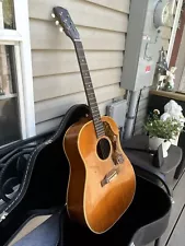 1957 Gibson J50 Vintage Acoustic Guitar