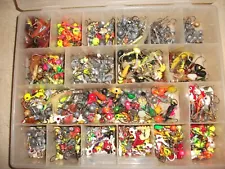 HUGE LOT OF JIG HEADS 14 LBS 100'S OF JIGS FOR JIG TAILS MANY SIZES