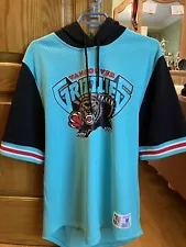 Vancouver Grizzlies Mitchell & Ness Hoodie Shirt Size M FOR SALE!!