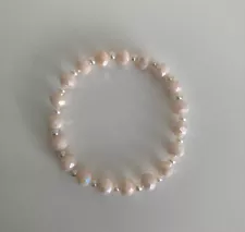 Ladies beautiful Austrian Crystal beaded bracelet Cream/Nude and pearls