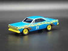 1967 67 FORD FAIRLANE STOCK CAR DEMOLITION DERBY 1/64 SCALE DIECAST MODEL CAR