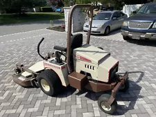 2012 Grasshopper 930D Zero turn 61 Inch Mower, Only 285 Hours.