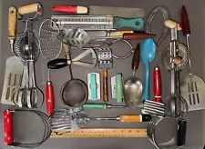 BUILD A LOT VINTAGE KITCHEN TOOLS EGG BEATERS, MIXERS, SPATULAS, PASTRY CUTTERS