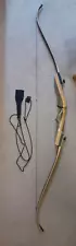 Samick Sage Recurve Bow 60lb @ 28in, Right Handed. Includes Selway Limb Saver.