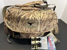 New ListingAvery Floating Blind Bag KW-1 Killer Weed Camo Duck Greenhead Gear, Shoulder Bag