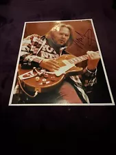 Rock / Neil Young autographed colour photograph: genuine and rare!