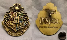 Harry Potter Hogwarts School Crest Pin Badge Gold Lustre Fantasy Witchcraft Old