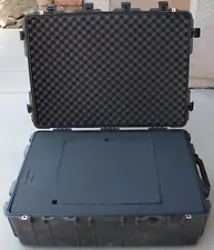 Pelican 1730 Protector Transport Case with Foam Kit - Nice!