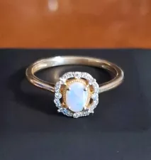 Estate 14k Solid Gold Opal & Genuine Diamond Ring - Size 7.25