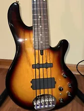 lakland skyline bass 55-02