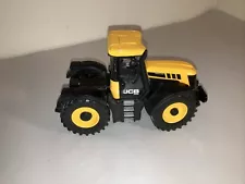 Britains 42762A1 JCB 3230 Fastrac Tractor 1:32 Scale Model Farm Tractor Die Cast