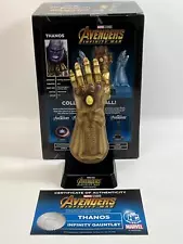 Thanos Infinity Gauntlet Avengers infinity War Polyresin 20cm Prop on Stand