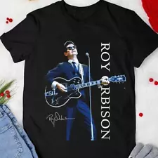 Roy Orbison 1960 on stage blue playing guitar Gift For Fans Shirt AN908