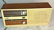 Vintage RCA RZC 225W AM FM AFC Solid State Wood Grain Radio Works!