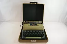 Smith-Corona for Eaton's de Luxe Green Key Typewriter 1956 Portable w/ Case