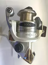 SHIMANO STRADIC 2000FG FISHING REEL SPINNING REEL