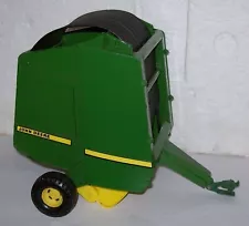 1:16 ERTL John Deere Round Hay Baler #592 Die Cast