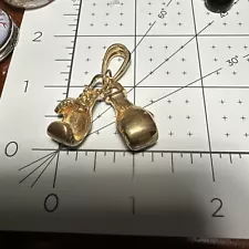 Boxing gloves pendant