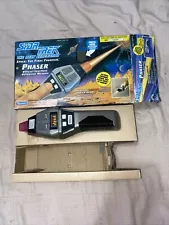 STAR TREK The Next Generation TNG Phaser Weapon Collectors Edition Vtg 1992 - C