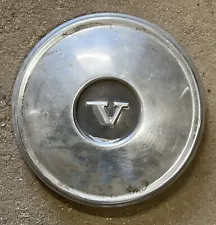 (1) Volvo Factory OEM Wheel Center Rim Cap Hub Cover Lug