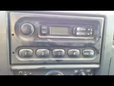 Audio Equipment Radio AM-FM Fits 99-05 FORD F250SD PICKUP 22314295