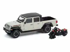 2020 Jeep Gladiator Rubicon w/ Indian Scout 1:64 Scale Model - Greenlight 97120F