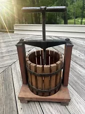 Antique Vintage Heavy Duty Cast Iron Wooden Apple Cider Fruit Wine Grape Press