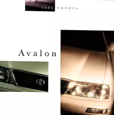 1995 TOYOTA AVALON PRESTIGE SALES BROCHURE CATALOG ~ 26 PAGES ~ 11" X 11"