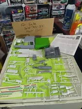 1/25 Chevy Silverado Parts Lot