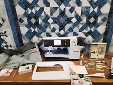 Bernina 820 Sewing/Quilting Machine! Professionally Serviced! Accessories Inclu.