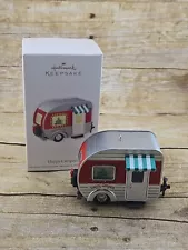 Hallmark Holiday Keepsake Happy Campers Ornament 2012 Christmas Pull Behind