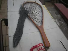 Orvis Battenkill Wood Handle 22 Inch Fly Fishing Landing Net