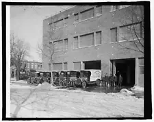 Photo:Graham Bros. oyster trucks