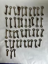 SKELETON KEYS ANTIQUE/VINTAGE LOT OF 43