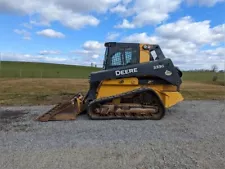 2017 DEERE 333G