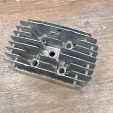 1971 KAWASAKI H1 500 / OEM ORIGINAL CENTER CYLINDER HEAD