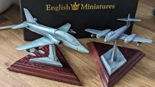 ENGLISH MINIATURES - The Gloster Meteor & BAE Hawk - Pewter Model - 1 Box