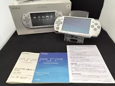 L2619 Free ship Sony PSP 2000 console White Handheld system Japan w/box x