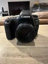 Canon EOS 5D Mark IV 30.4MP Digital SLR Camera - Black (with EF 50mm f/1.4 lens)