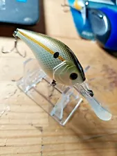 New fishing lure 4 inches long , super crankbait for Big Bass fishing. 6th sense