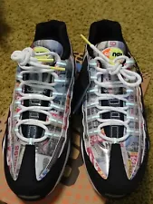 Nike Air Max 95 SWOOSH MART / MAGAZINE DD5482-902 Authentic US 8 - 12