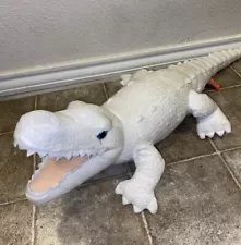 WILD REPUBLIC Plush White Albino ALLIGATOR Crocodile Blue Eyes 23" Long