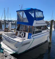 1985 Bayliner 3270 32' Cabin Cruiser - Twin Inboard Running - Florida