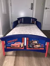 lightning mcqueen toddler bed