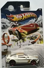 2013 Hot Wheels HOLIDAY HOT RODS '12 Ford Mustang Boss 302 Laguna Seca 1/8