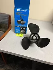 Turning Point Hustler 3 Blade 10.375x 11P Propeller 2121-1110