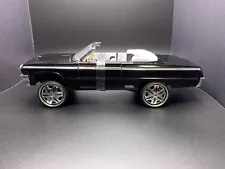 American Vintage Car 1964 CHEVROLET IMPALA DONK Low Rider Diecast Model Car 1:24