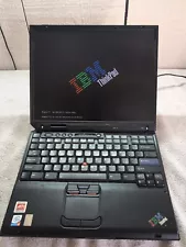 IBM Thinkpad T30 Laptop Windows XP FOR PARTS NOT WORKING