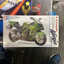 Tamiya Kawasaki Ninja ZX-12R 1/12 Motorcycle Model Kit # 1407 - Sealed